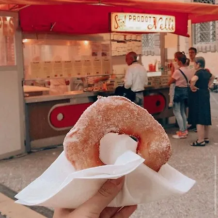 Piazza Napoleone Sweet * Lucca