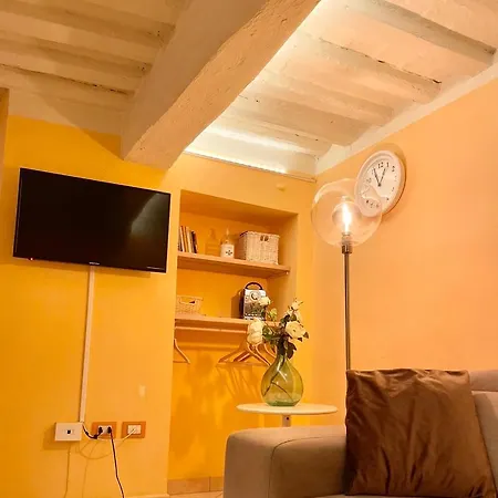 Piazza Napoleone Sweet Apartment Lucca