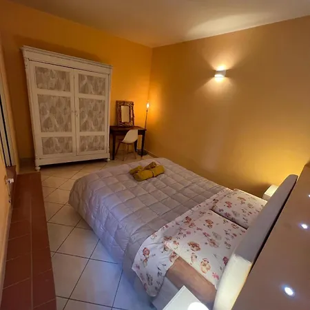 Piazza Napoleone Sweet Apartment
